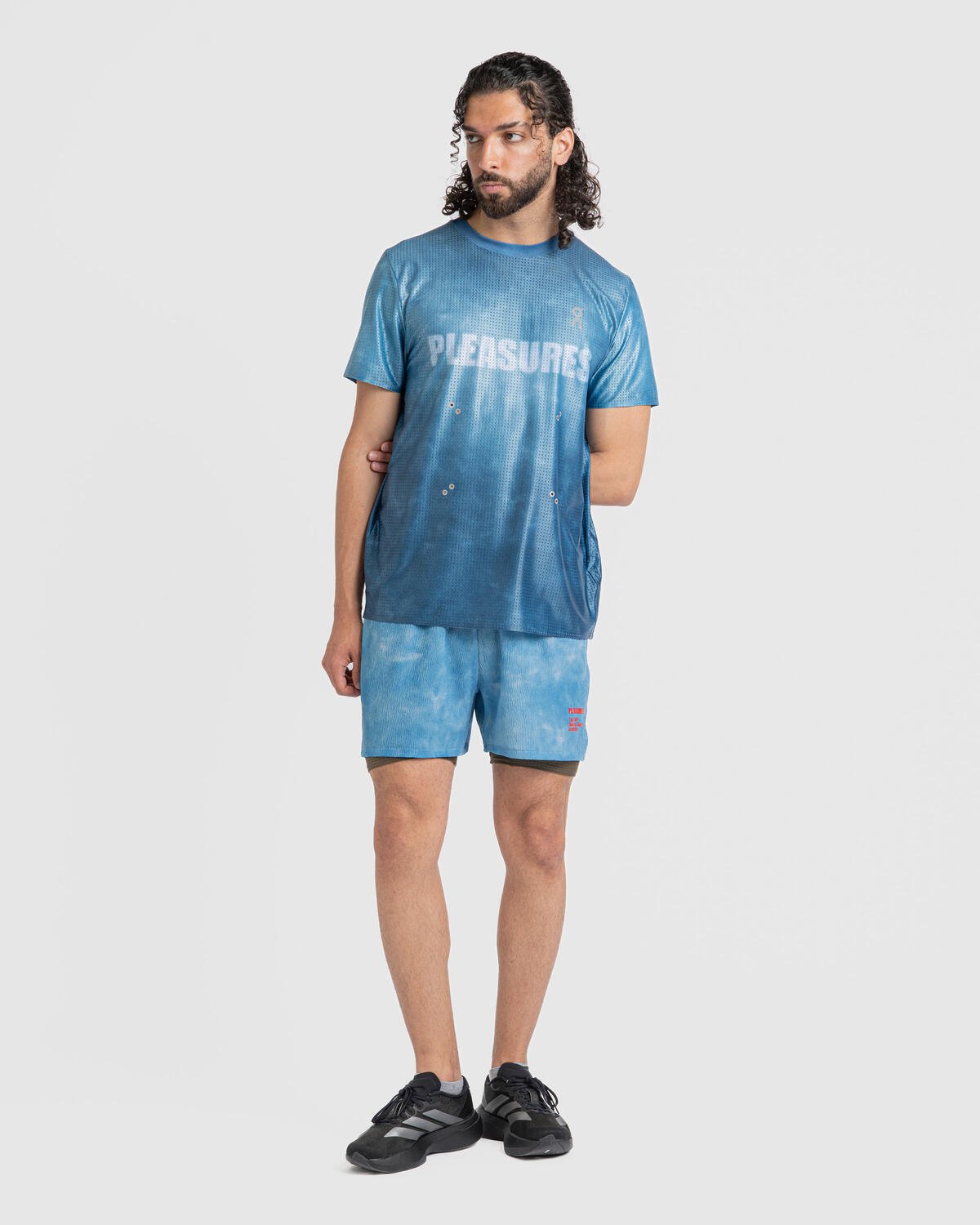 On Running x PLEASURES x The Loop Shorts | 1MF10343858